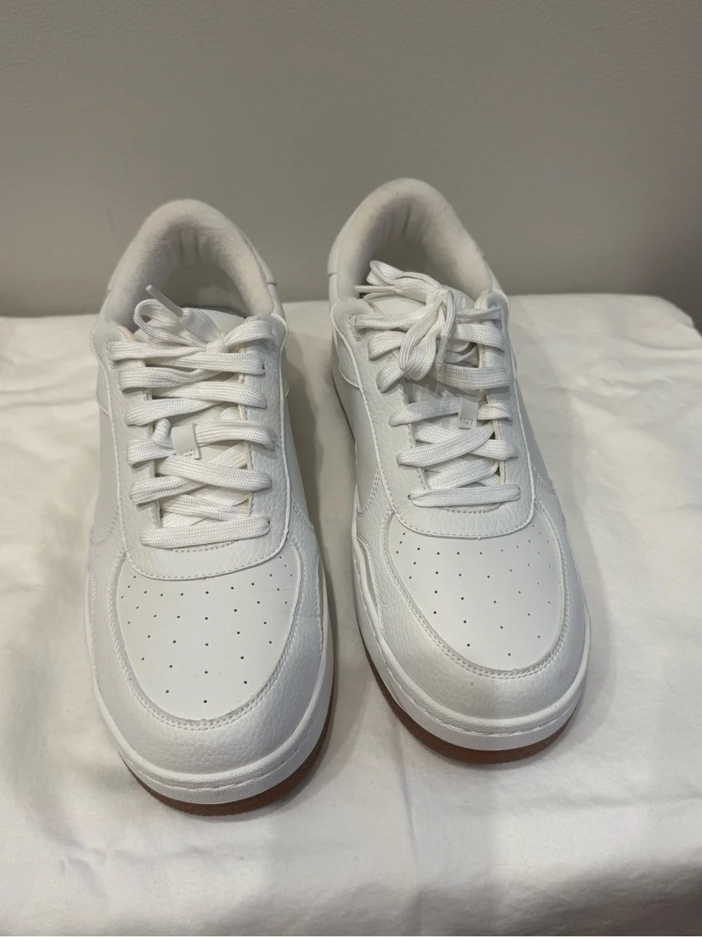 ALO Recovery Mode Sneaker; Men’s Size 11.5